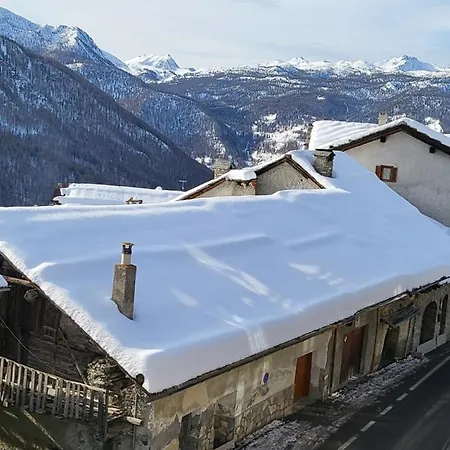 Daire Holidays- Attico Arc En Ciel Sestriere